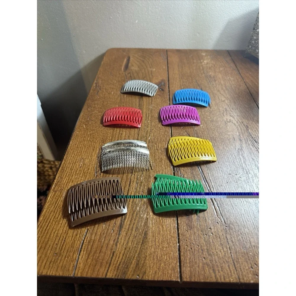 Lot of 17 Vintage Plastic & Metal Hair Combs Retro Unbranded USA